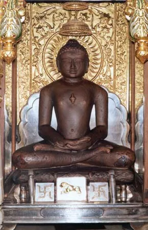 Jain Tirthankara statue showing classical iconography
